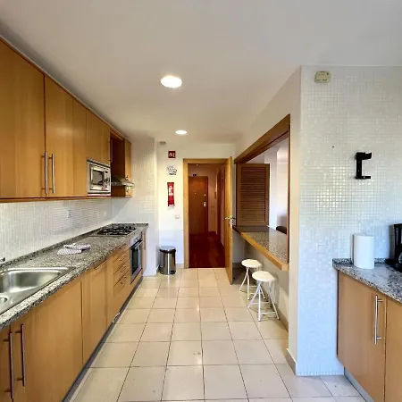 Apartment Modern 4 With Pool By Homing *