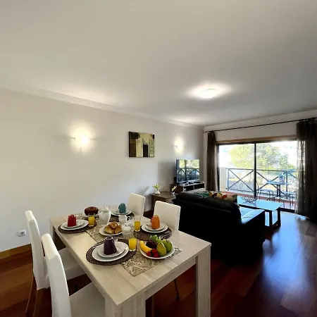 Modern 4 With Pool By Homing Апартаменты Албуфейра